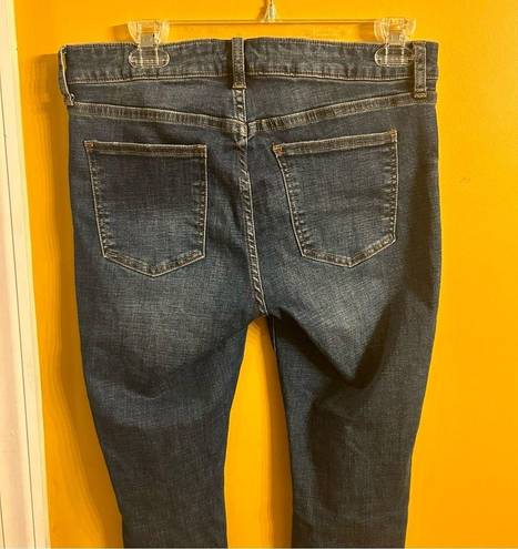 Pistola  ladies dark wash distressed cropped designer denim size 29