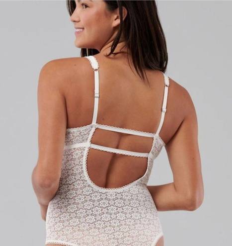 Gilly Hicks  White Lace Strappy Back Cheeky Bodysuit - Medium