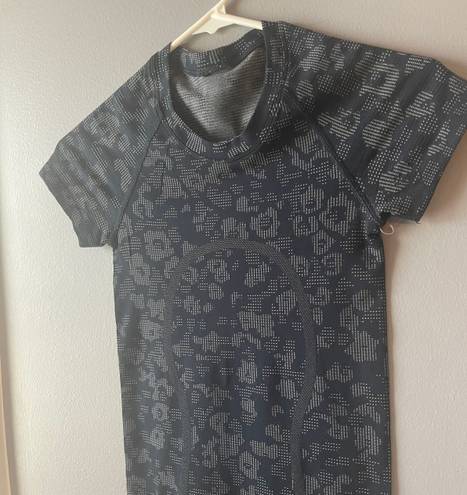 Lululemon Swiftly Tech Short Sleeve