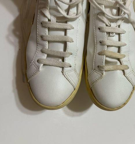 VEJA  URCA CWL White Butter Leather Unisex Sneakers Size W-11 M-9.0