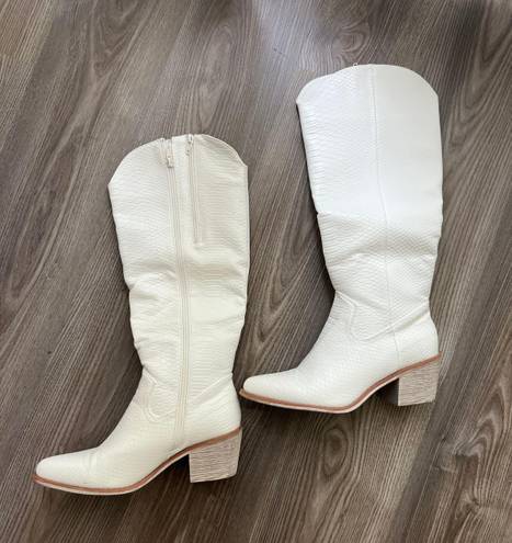 White Snakeskin Tall Cowgirl Boots Size 8.5