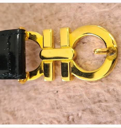 Salvatore Ferragamo Black Adjustable Leather Belt Polished Gold Buckle XS