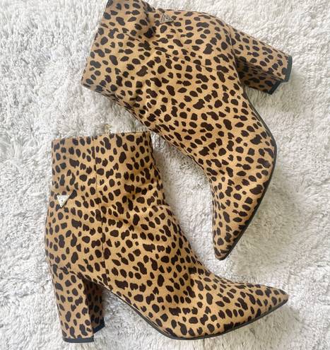 Guess The Cora Cheetah Print Bootie Size 7 Tan Black K255