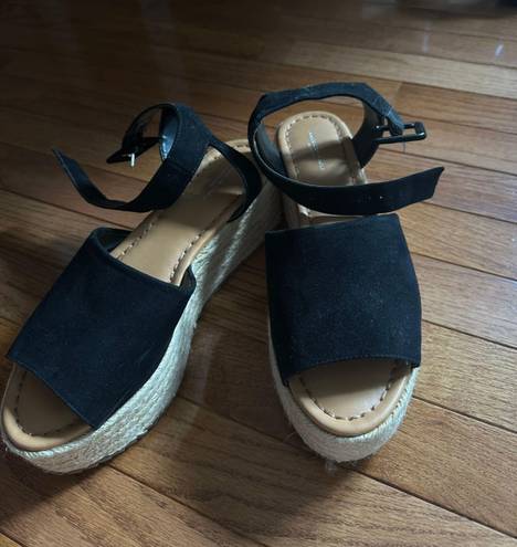 American Eagle Outfitters Black Suede Platform Sandals