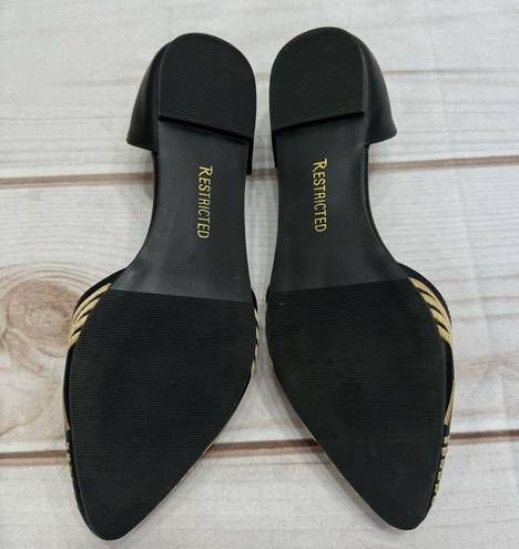 Modcloth NEW  Restricted “Amazing” Black & Gold Stitched Toe Flats Size 8.5