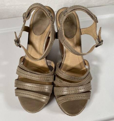 Frye Women's  Corrina stitch Taupe Leather Sling Back Wedge Sandals Sz 8.5M