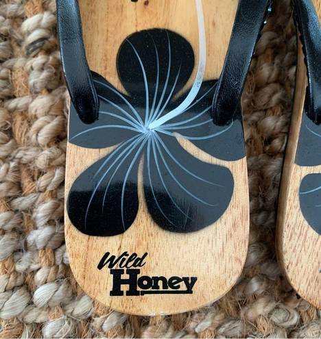 Wild Honey  Wooden Floral Hibiscus Sequined Thong Flip Flops Sandals 8