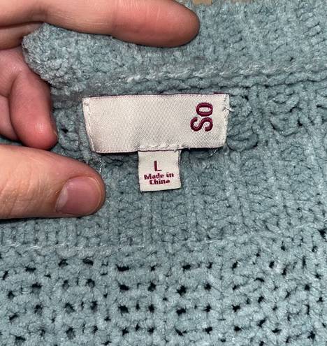 SO Juniors  light blue knit sweater size large