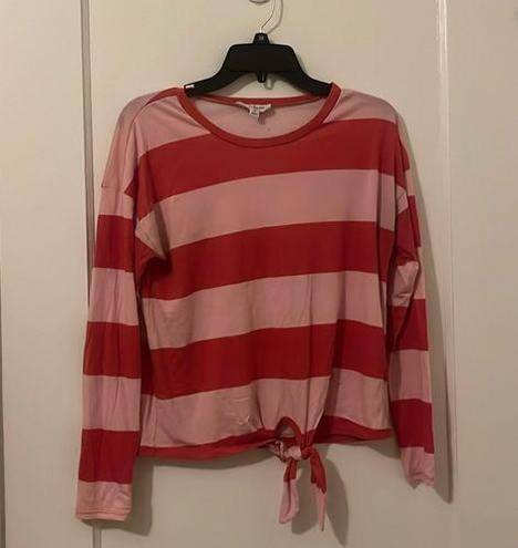 Cloud Chaser good condition Red and pink front knot crop