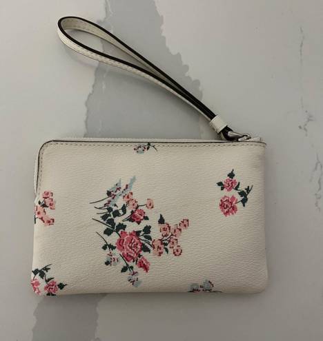 Coach Corner Zip Wristlet Floral