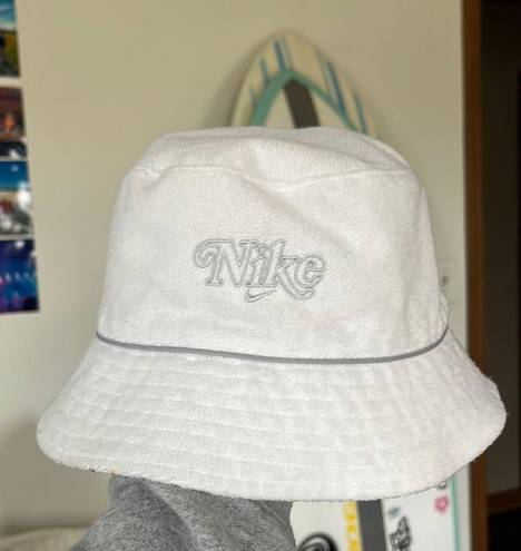 Nike Bucket Hat