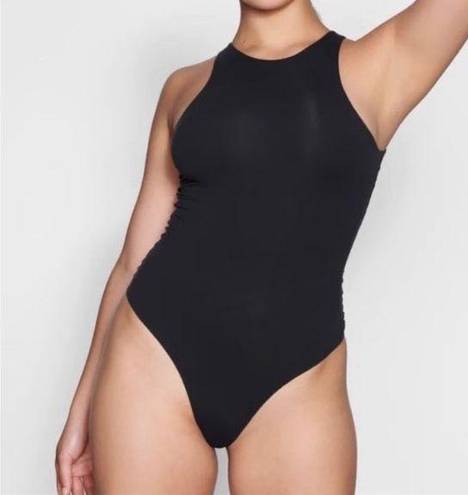 SKIMS  Fits Everybody High Neck Bodysuit