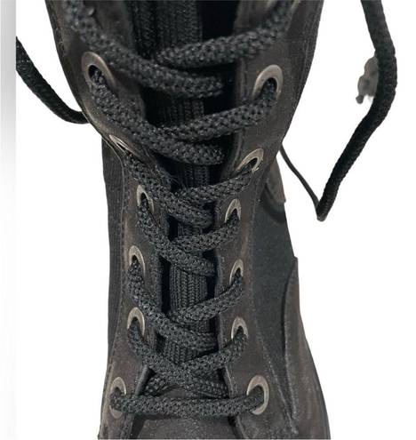 blowfish  Malibu women’s black moto combat boots, stretch shaft size 6.5