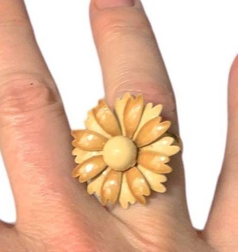 Daisy Vintage  ring adjustable metal enamel floral sunflower