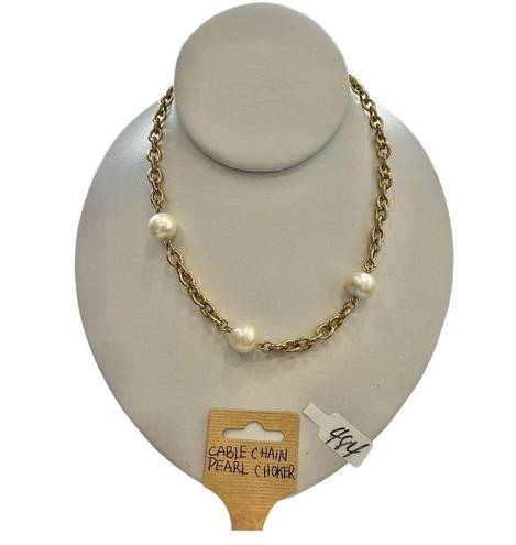 Petal Gold tone rope chain and faux  necklace