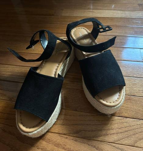 American Eagle Outfitters Black Suede Platform Sandals