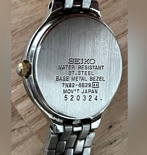 Seiko  Ladies Watch Vintage Round White Dial Two Tone Bracelet Date Window