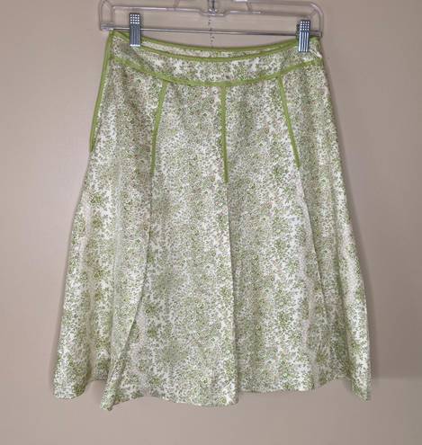 Ann Taylor 100% Silk Floral Box Pleat Skirt.  Very good preowned condition  Side button closure  Perfect for Easter, Spring and Summer Sz 0