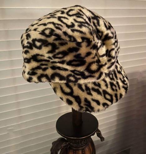 Pacific&Co Women's Leopard Faux Fur Baker Boy Cap San Diego Hat  OS