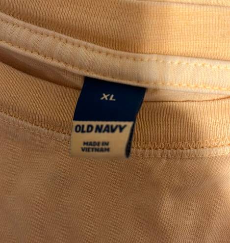 Old Navy Tshirt