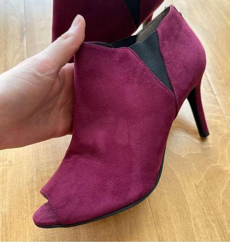 Unisa Faux Suede Un Saffyre Peep Toe Heeled Booties, Red Wine/Berry, Size 8M