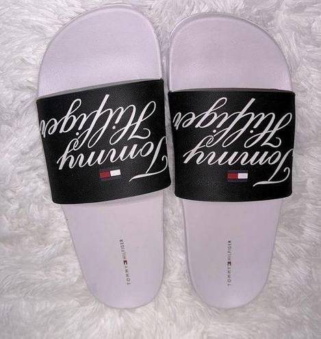 Tommy Hilfiger  Slides unisex W11 M9.5