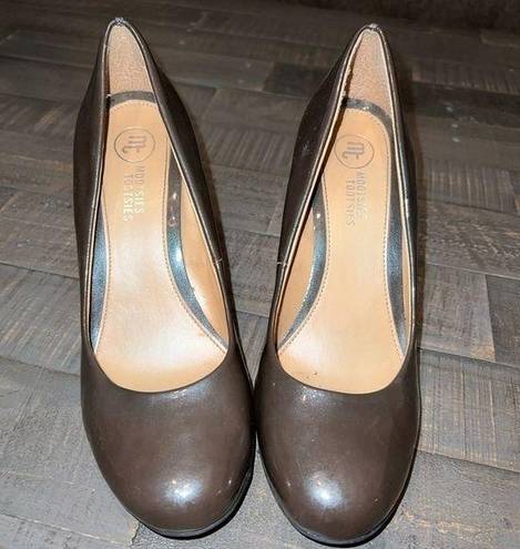 Mootsies Tootsies  Moideal Patent Pumps Size 8M