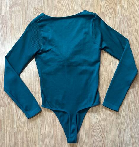 Aura Ribbed Long Sleeve Bodysuit