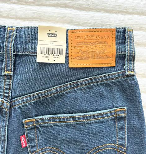 Levi’s nwt  high rise rib cage shorts size 28