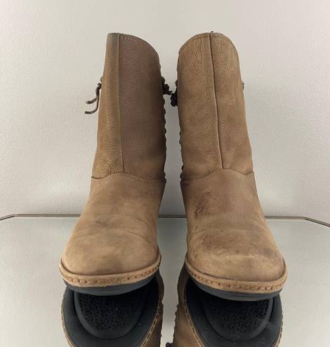 Olukai Tan Nubuck Leather Suede O Waho Whipstitch Tassel Slip On Mid Calf Boots