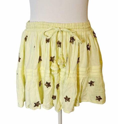 Rococo  sand yellow star skirt sz S