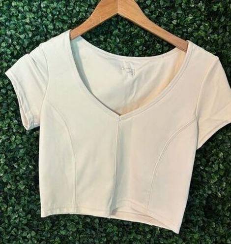 Aerie  Offline Cream Active Short Sleeve Top Cropped Size Medium