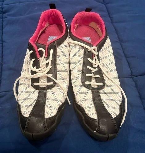 FootJoy SIZE 8.5. ‎ Women's Summer Series Soft Spikes Golf Shoes.