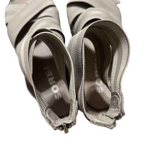 Sorel  Women’s Out ‘N About Plus Strap Sandal Color: Light Grey Size: 7.5