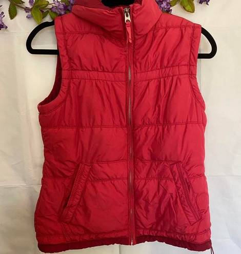 American Eagle puffer vest, Dark rose pink color.