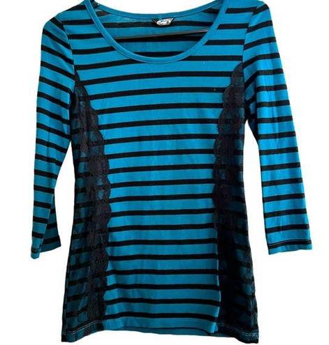 Wall Flower  Lacy Striped 3/4 Length Sleeved Top - Black and Turquoise