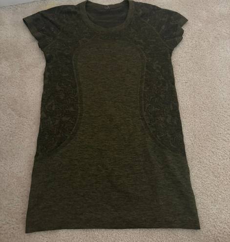 Lululemon Swiftly Tech Short Sleeve Regular Length