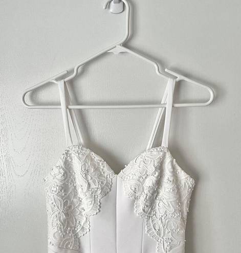 Alexis  Harlowe Lace Tiered Midi Dress in White Sz XS