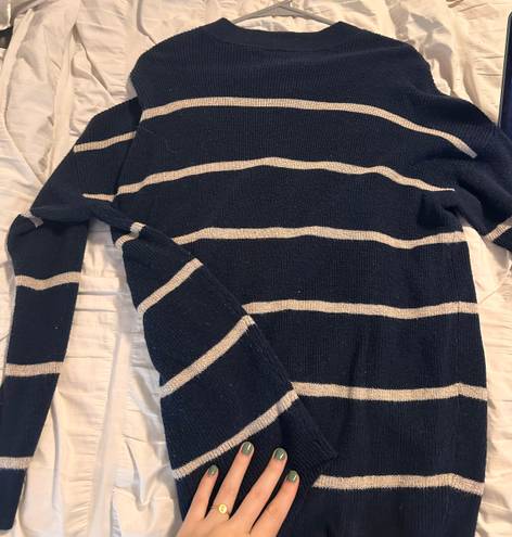 American Eagle Outfitters Pullover Sweater