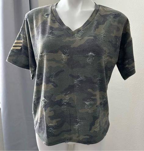 Vintage Havana  Women’s Short Sleeve Camo T-shirt Size S