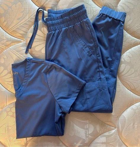 Scrubs Set Size M