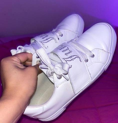 Juicy Couture Y2K white  rhinestone strap lace up sneakers