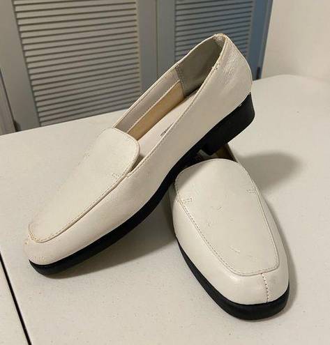 Basic Editions  women’s white faux leather slip ons — size 6W