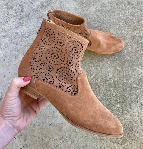 Jack Rogers  Ronnie Bootie Laser Cut Luggage Tan Suede Boot Flat Size 6.5