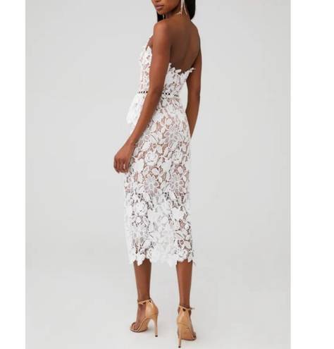 Elliatt Optics Floral Lace Peplum Dress — white & nude