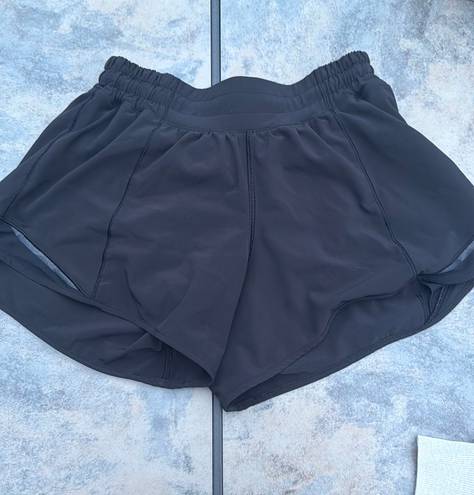 Lululemon Hotty Hot Shorts 4”