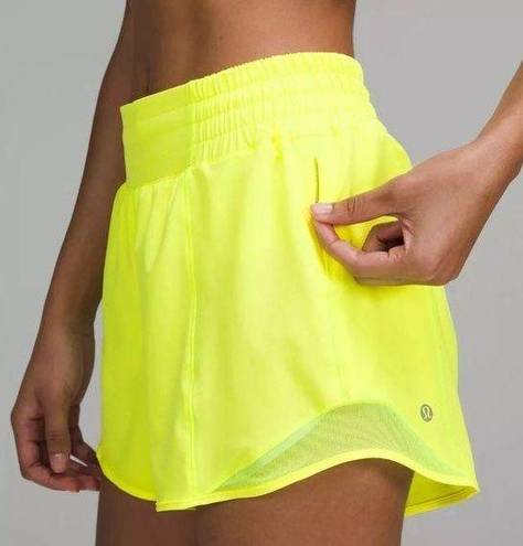 Lululemon  Hotty Hot High-Rise Short 4" Electric Lemon  Size 6