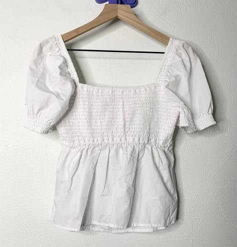 Abercrombie & Fitch Medium White Puff Short Sleeve Peplum Top Smock Back