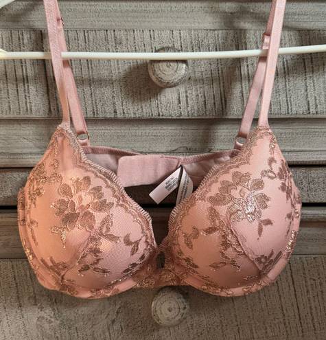 Victoria's Secret Like New Victoria’s Secret Bra (32D)