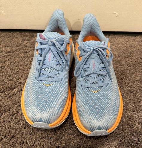 Hoka  Clifton 9 Size 6.5 Women’s Airy Blue/Icewater